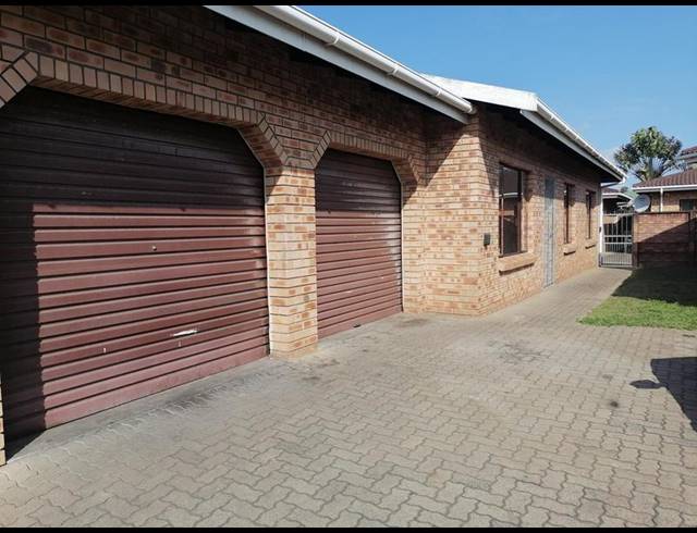 3 BEDROOM TOWNHOUSE FOR SALE IN BIRDSWOOD